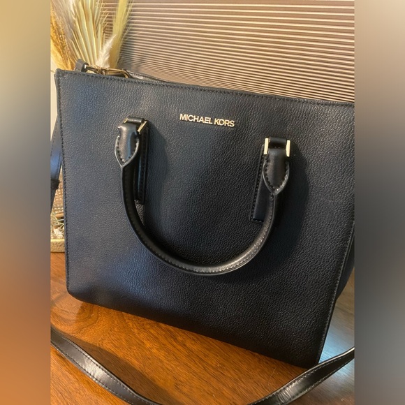 Michael Kors large satchel bag - Picture 9 of 16